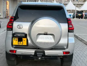 Toyota Land Cruiser Prado 2019 Silver
