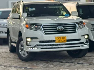 Toyota Land Cruiser Prado 2.8 2018 White