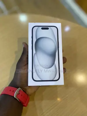 New Apple iPhone 15 128 GB Black