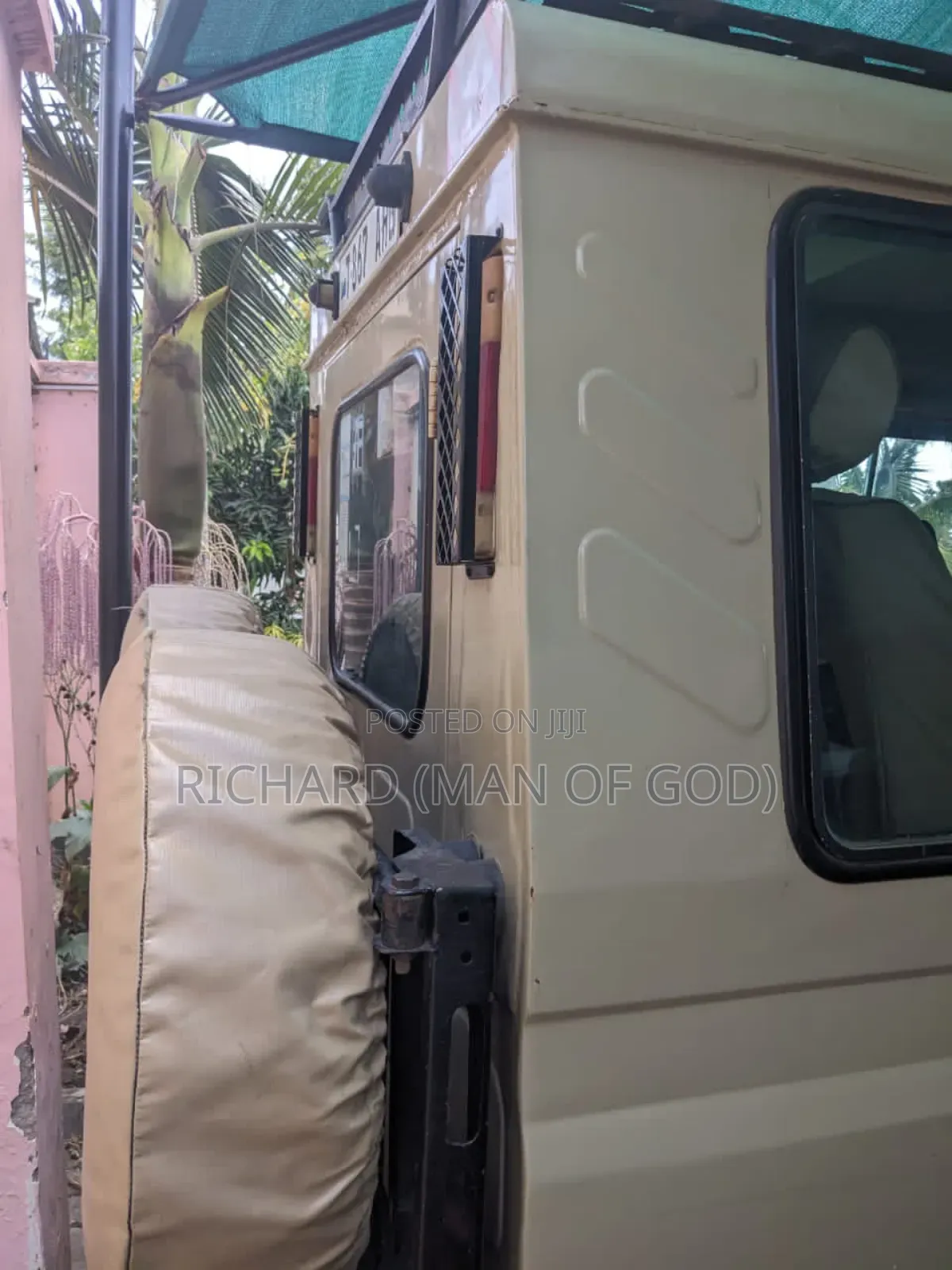 Toyota Land Cruiser 2004 Beige