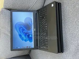 New Laptop Dell Latitude 15 3570 8GB Intel Core I5 HDD+SSD 500GB