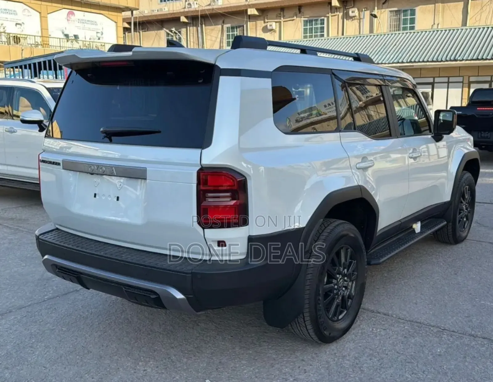 Toyota Land Cruiser Prado 2024 White