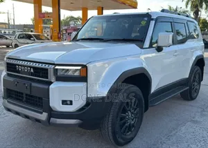 Toyota Land Cruiser Prado 2024 White