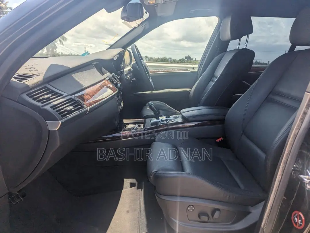 BMW X5 2010 Black