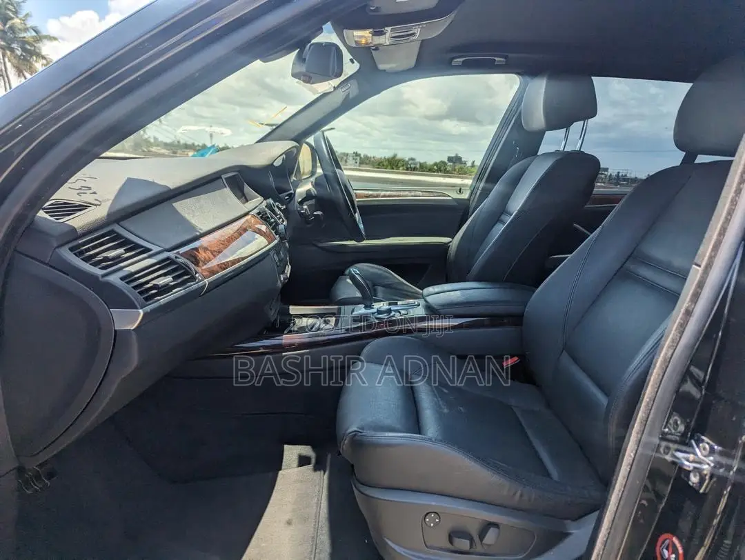 BMW X5 2010 Black