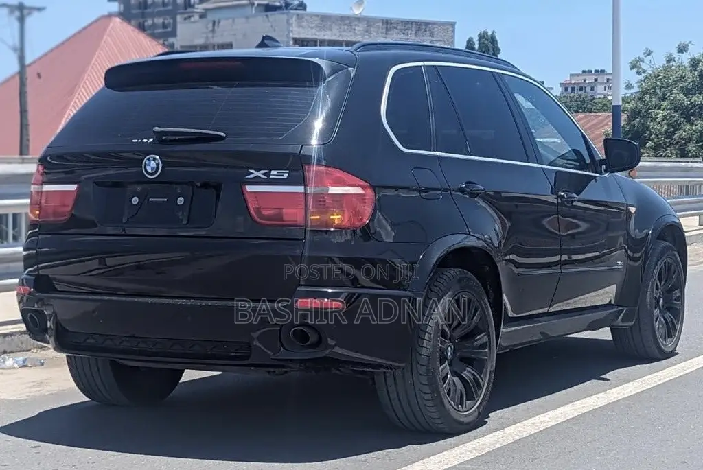 BMW X5 2010 Black