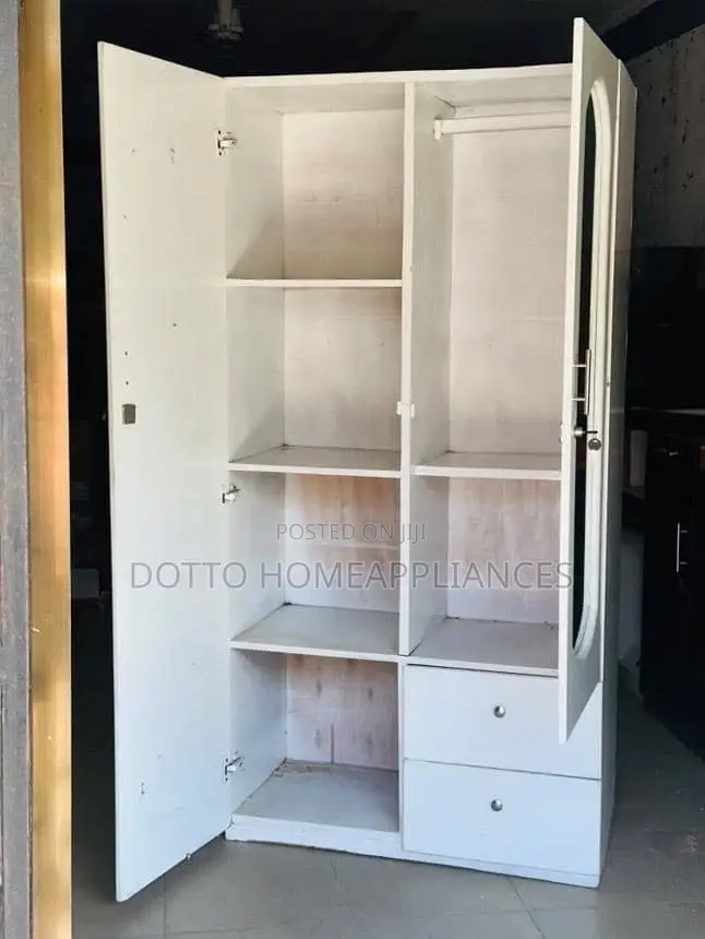 Kabati Nyeupe Milango Miwili Used Like New Bei Tu