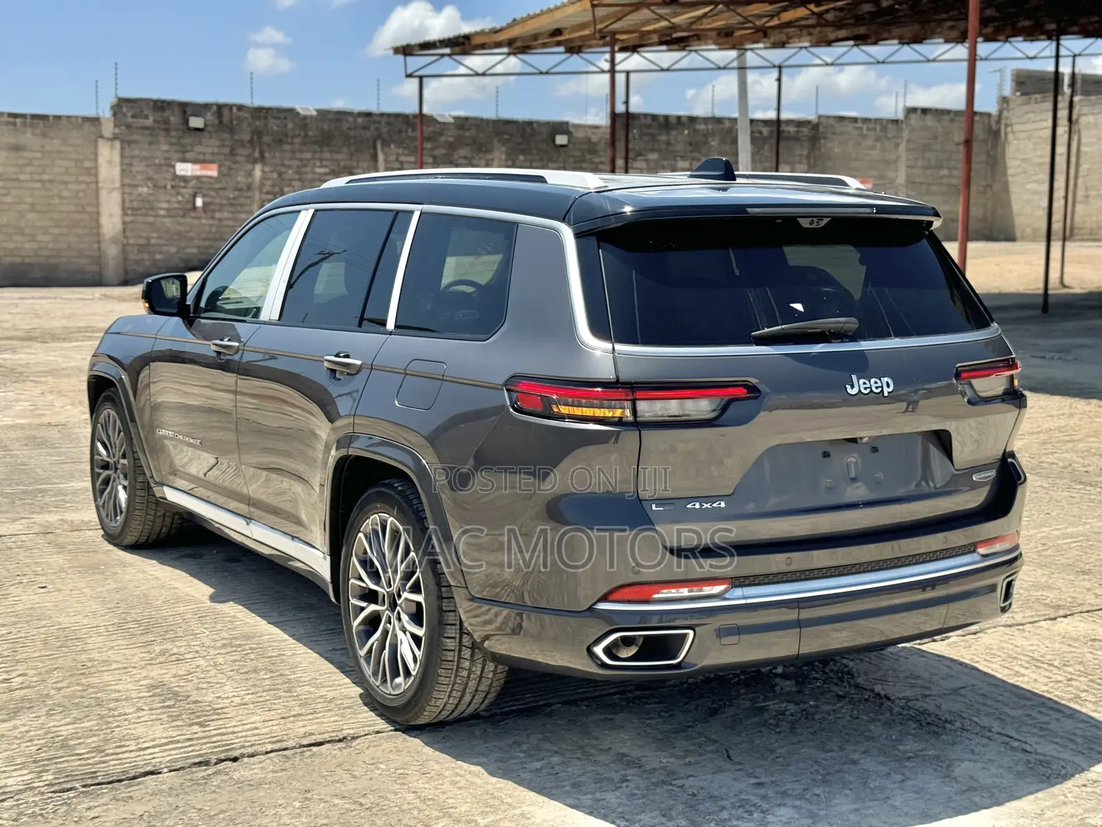 New Jeep Grand Cherokee Summit Reserve 4x4 2023 Gray