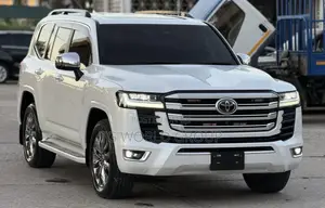 Toyota Land Cruiser 2023 White