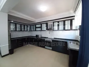 Furnished 3bdrm Apartment in Oyster Bay for rent