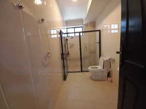 Furnished 3bdrm Apartment in Oyster Bay for rent