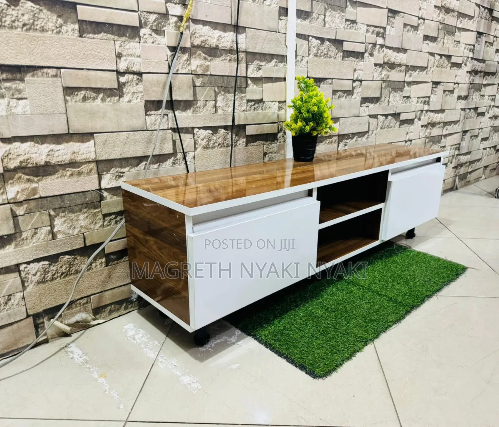 Nauza Show Case Futi 6
