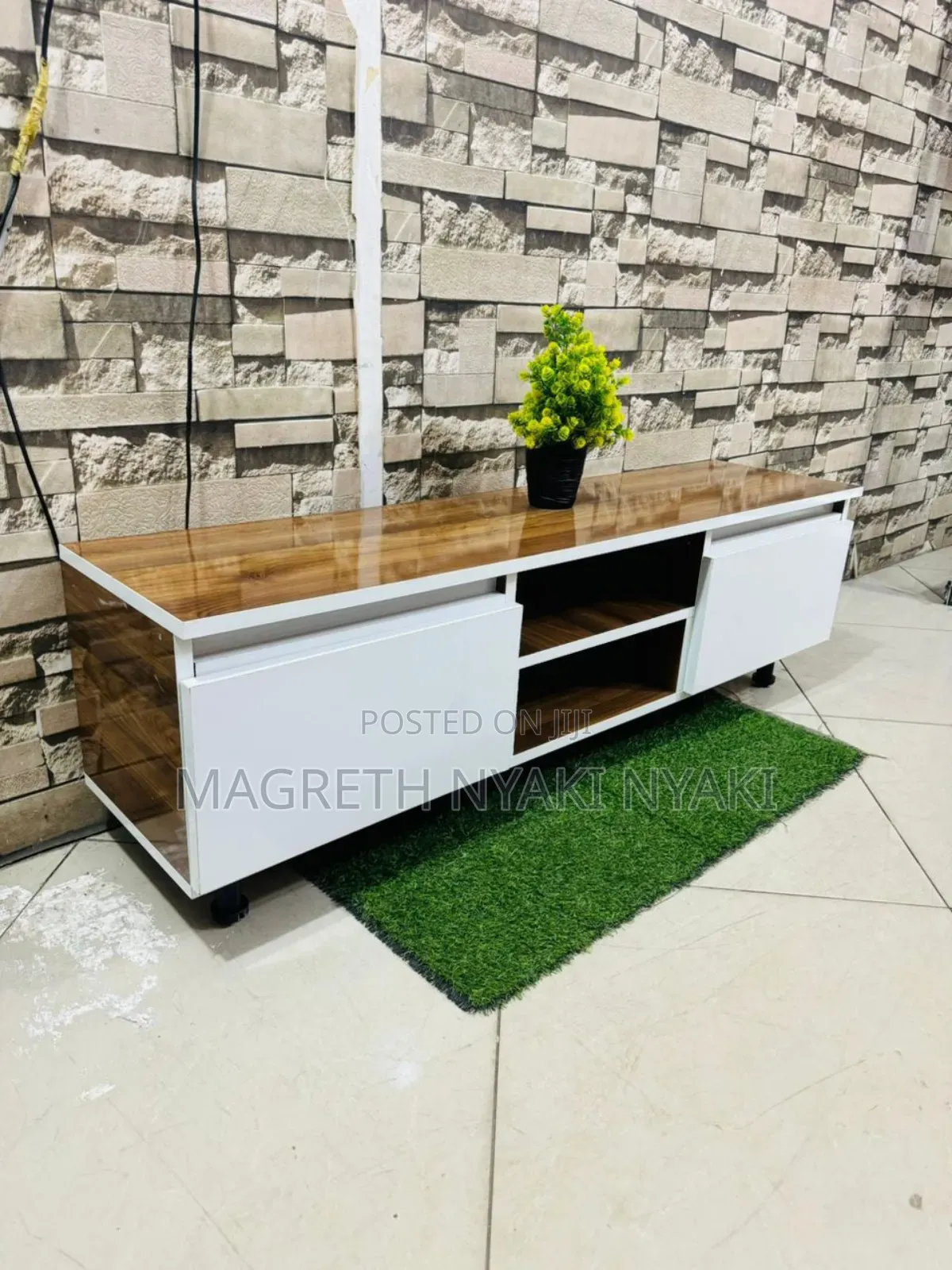 Nauza Show Case Futi 6