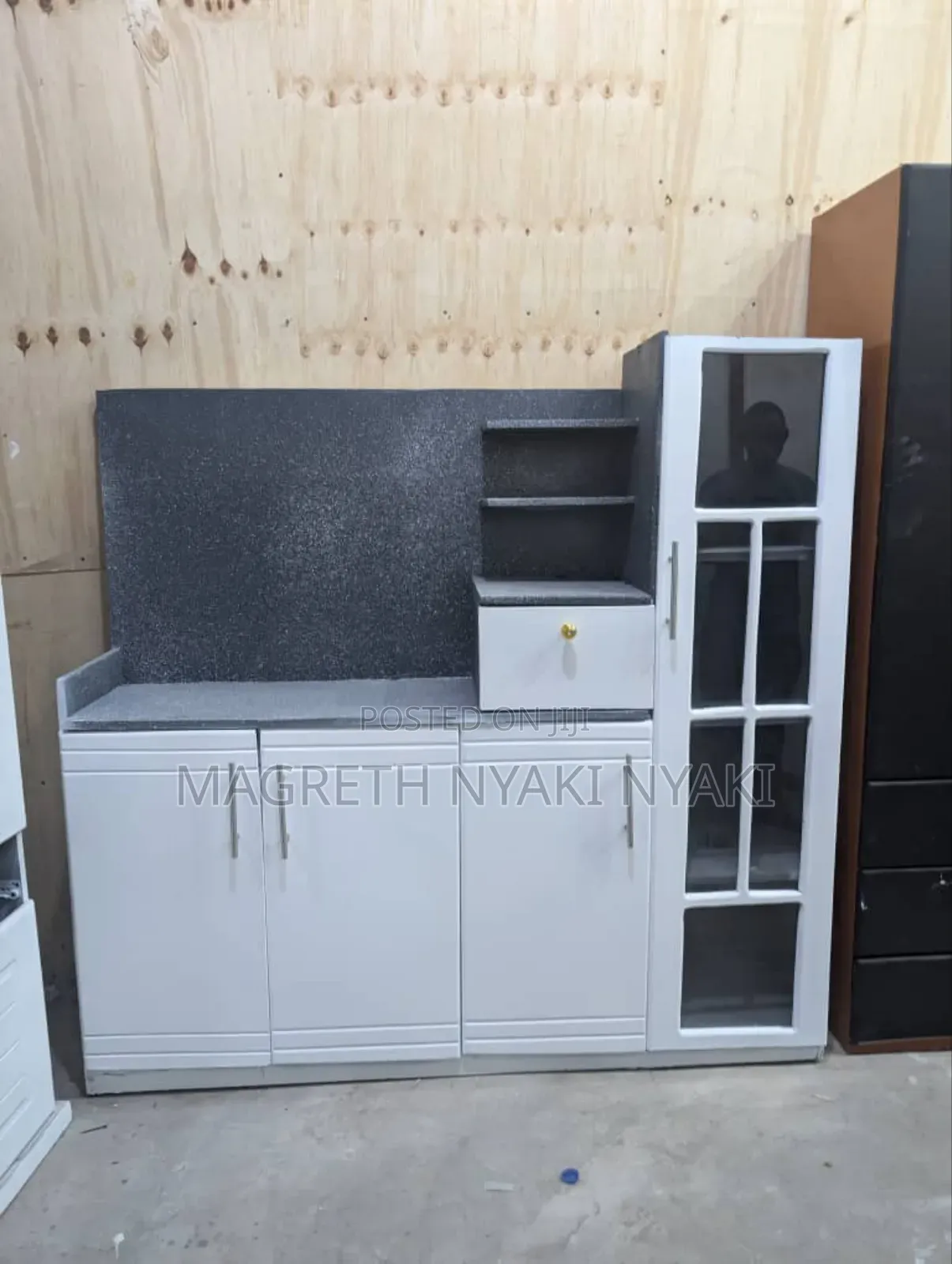 Kitchen Cabinets Milango 4