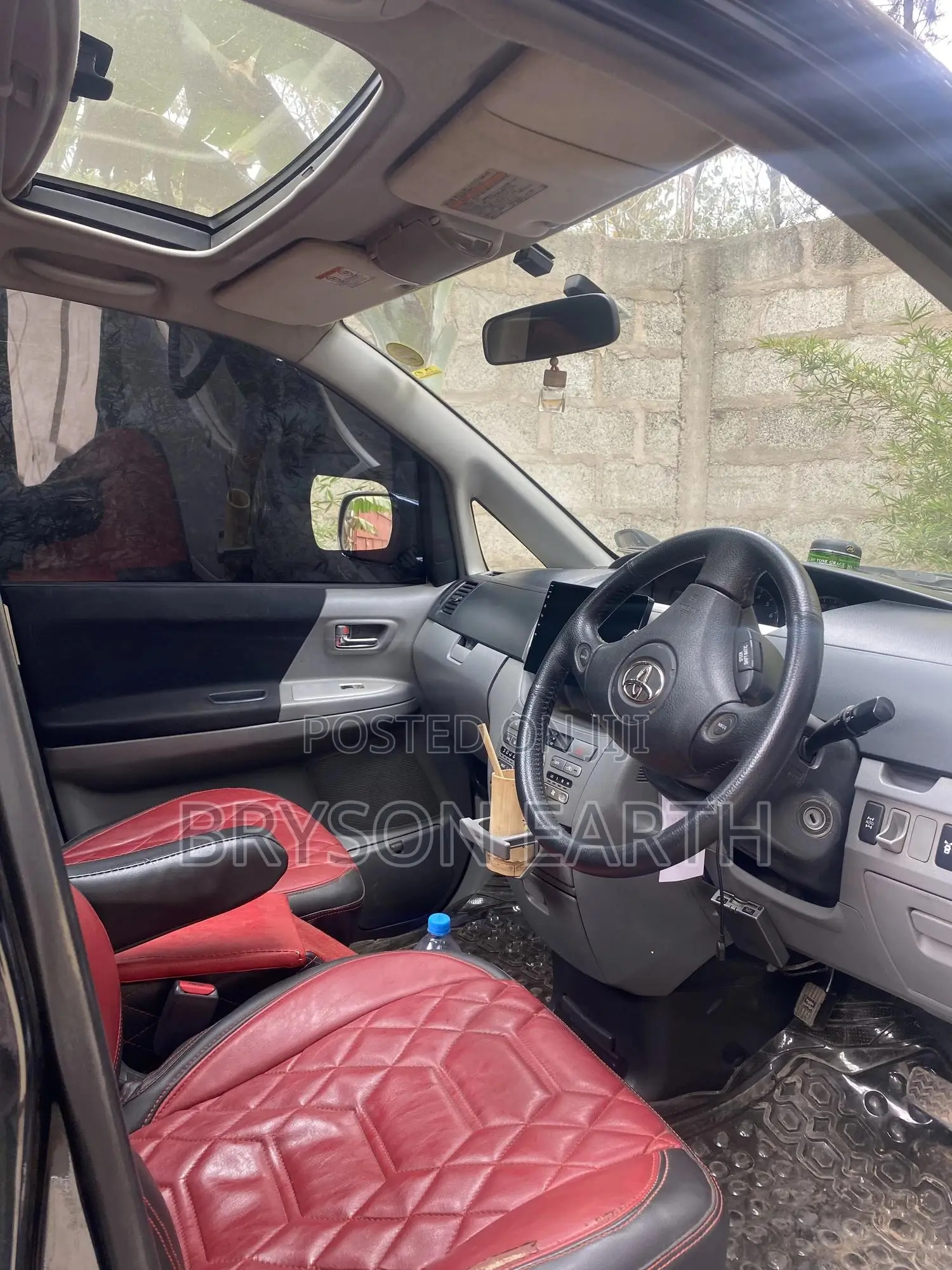 Toyota Voxy 2006 Black