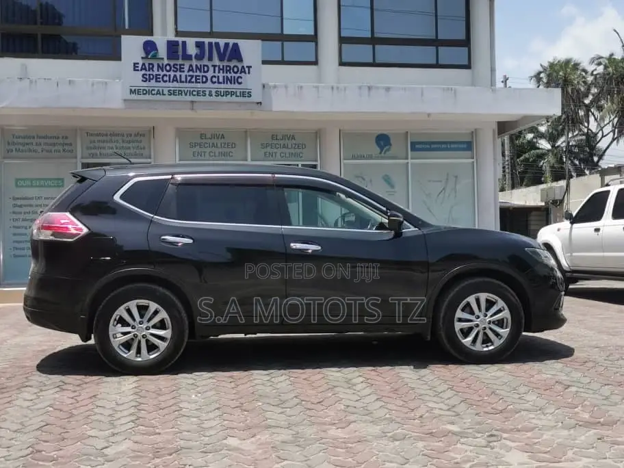 Nissan X-Trail 2.0 Petrol AWD 2014 Black