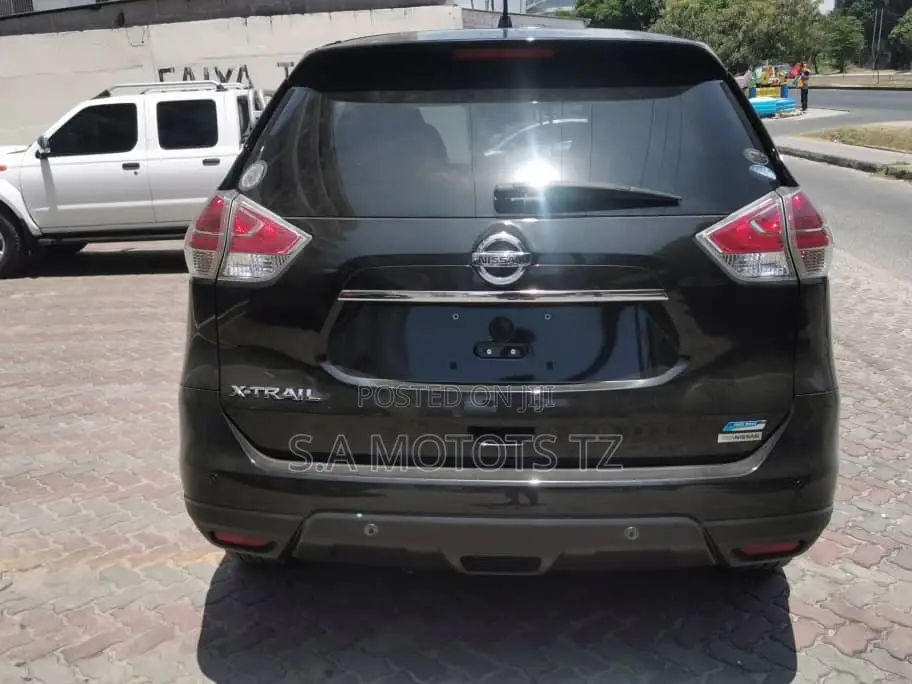 Nissan X-Trail 2.0 Petrol AWD 2014 Black
