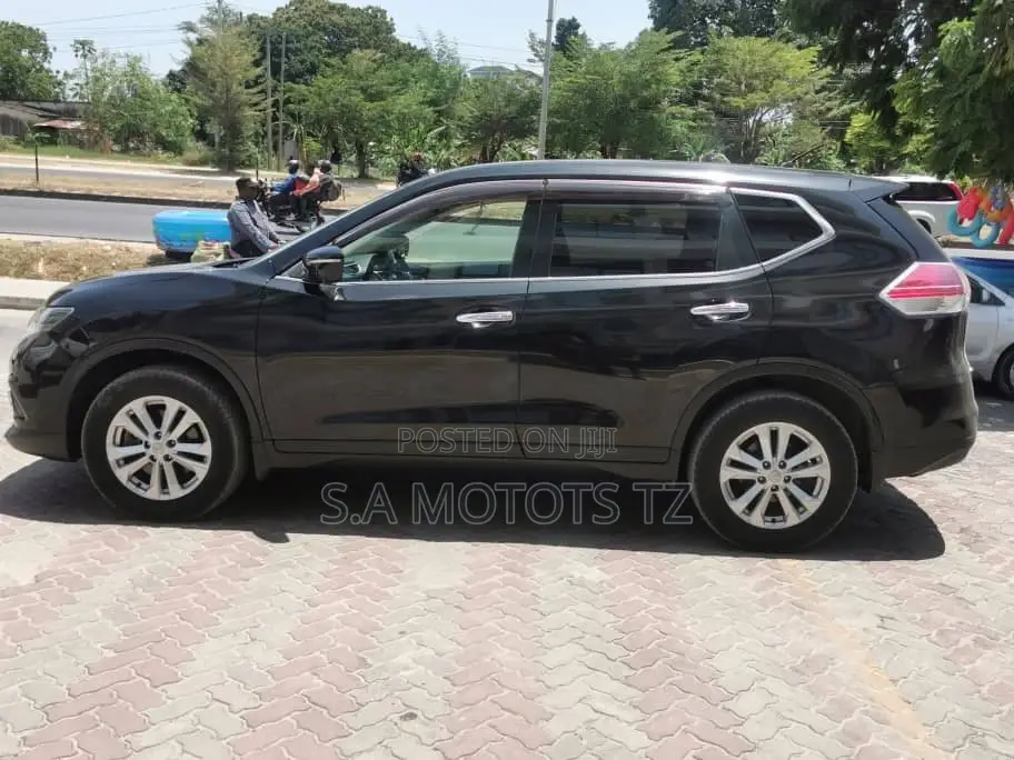 Nissan X-Trail 2.0 Petrol AWD 2014 Black