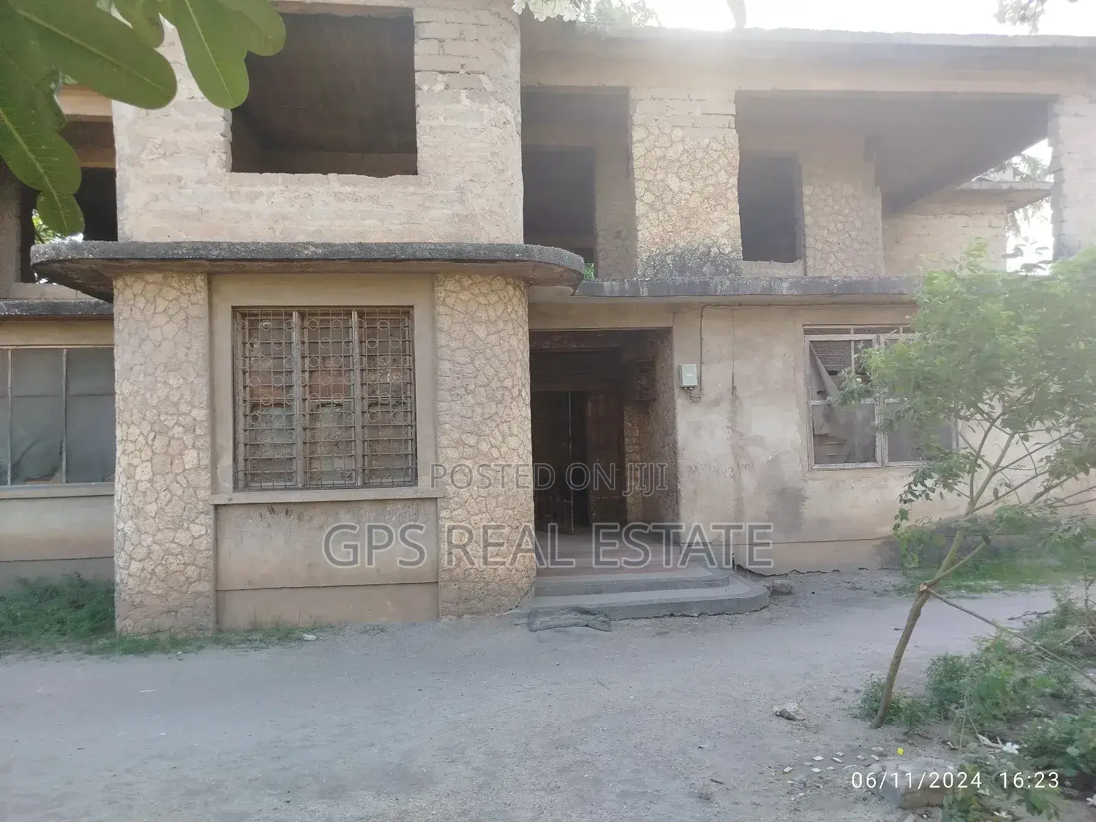 5bdrm House in Msasani, Kinondoni for sale