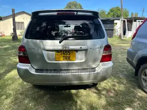 Toyota Kluger 2004 Silver