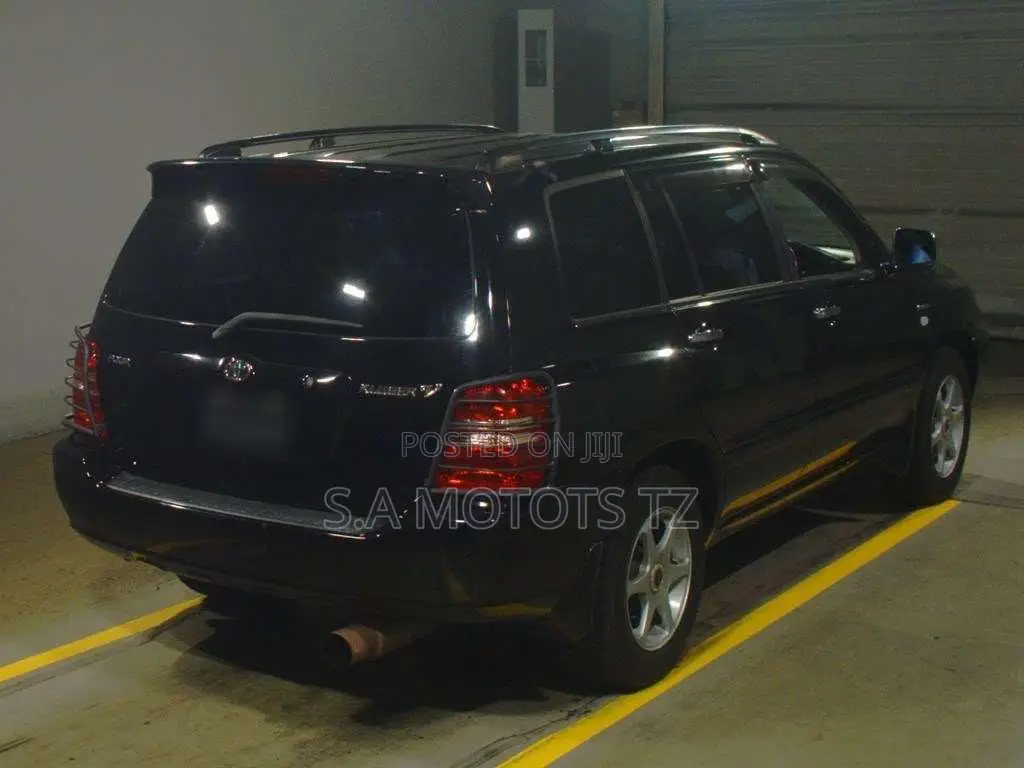 Toyota Kluger 2002 Black