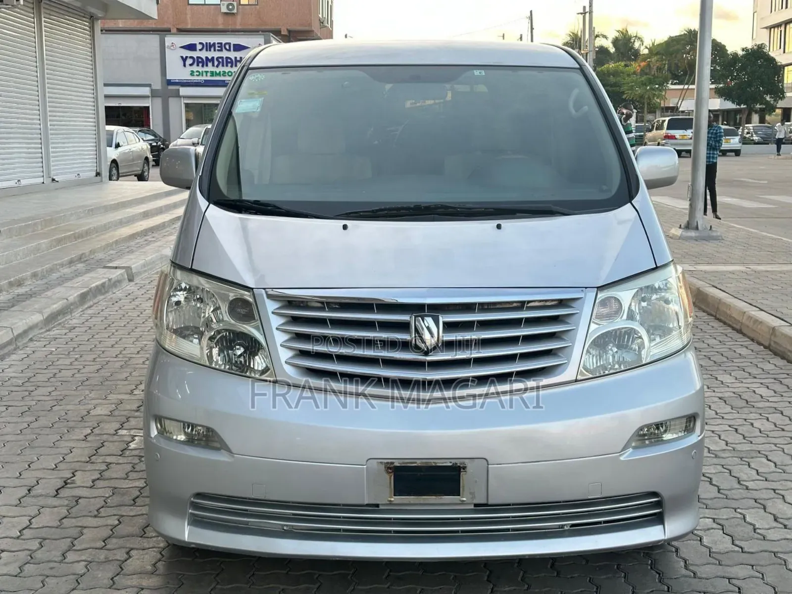 Toyota Alphard 2005 Silver