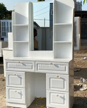 Dressing Table Classic Sana White Colour