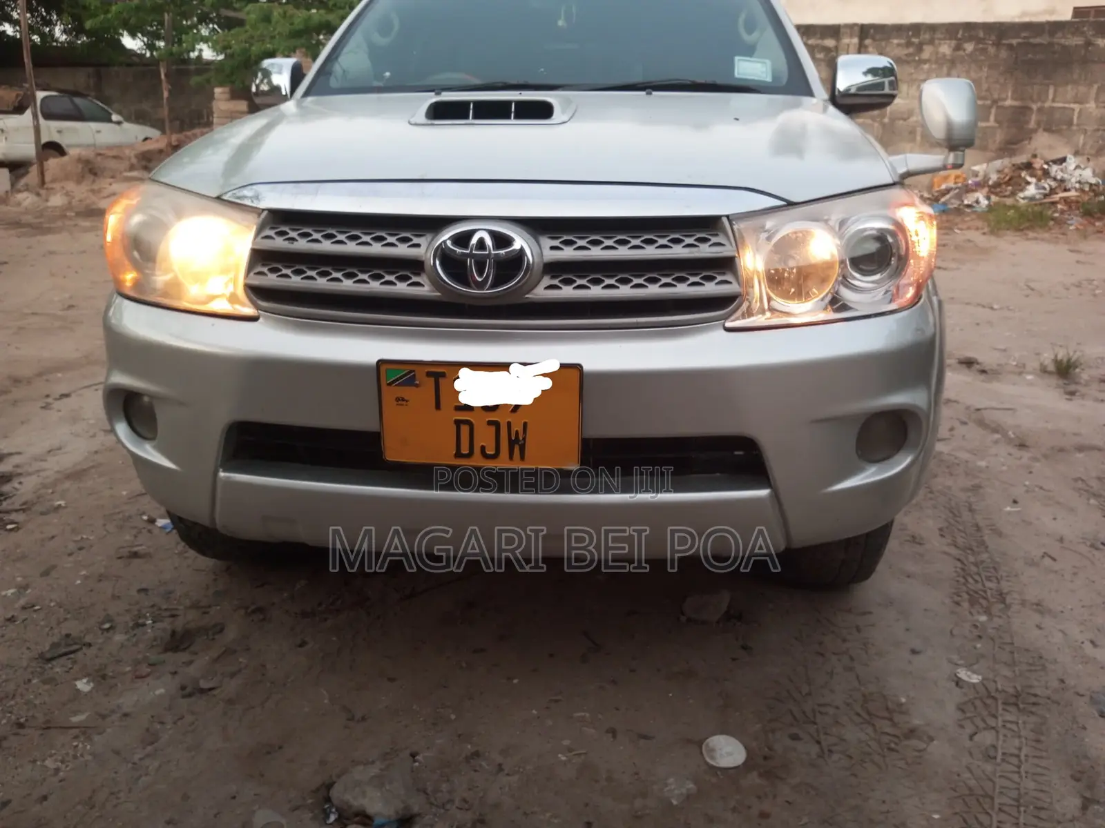 Toyota Fortuner 2013 Silver