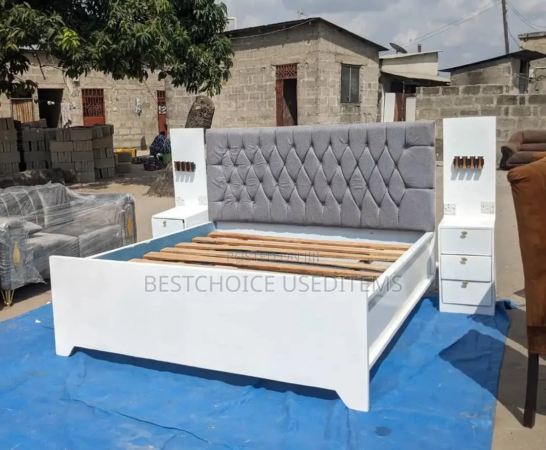 6/6 Kitanda Kipya Na Bed Side Zake Kipo Tayari Kizuri Sana