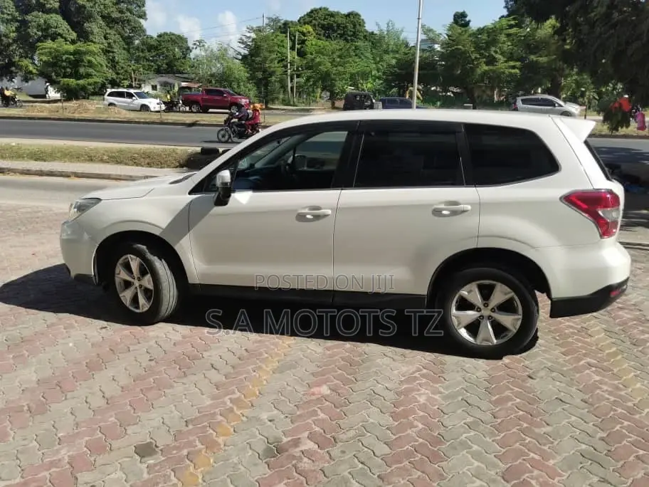 Subaru Forester 2014 Silver