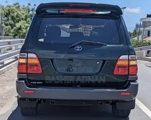 Toyota Land Cruiser 2000 Green
