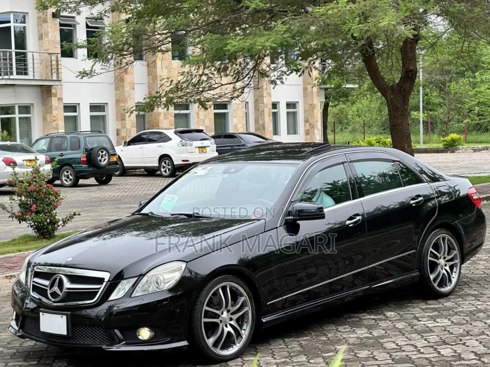 Mercedes-Benz E350 2011 Black