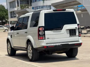 Land Rover Discovery 2015 White