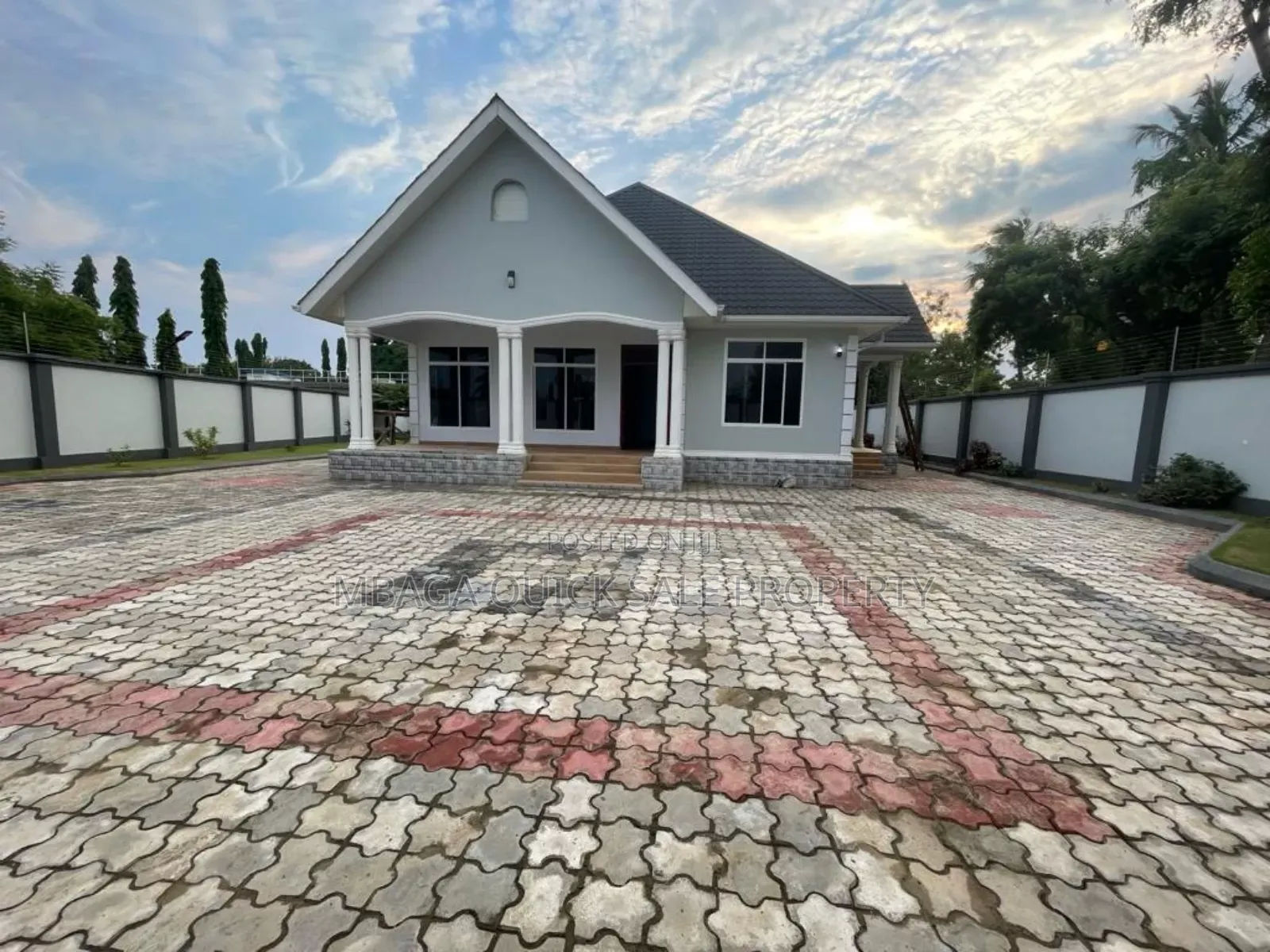 3bdrm House in Boko Magengeni, Kunduchi for rent