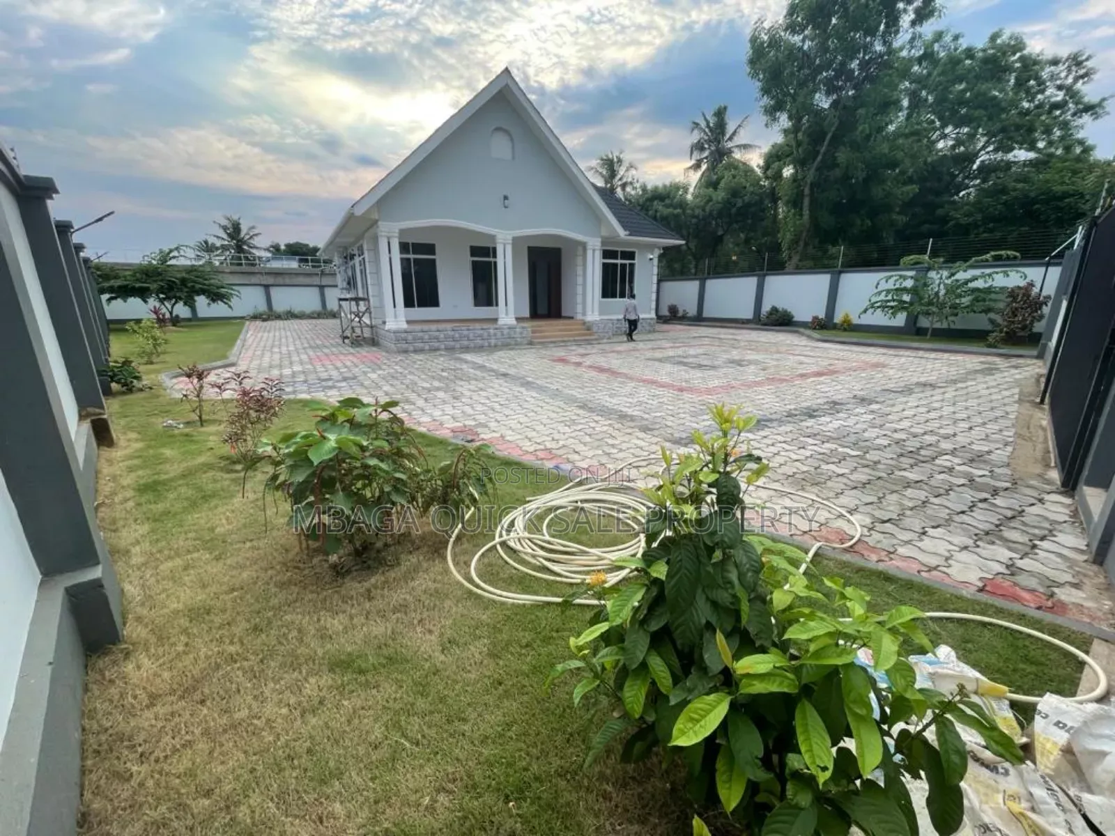 3bdrm House in Boko Magengeni, Kunduchi for rent