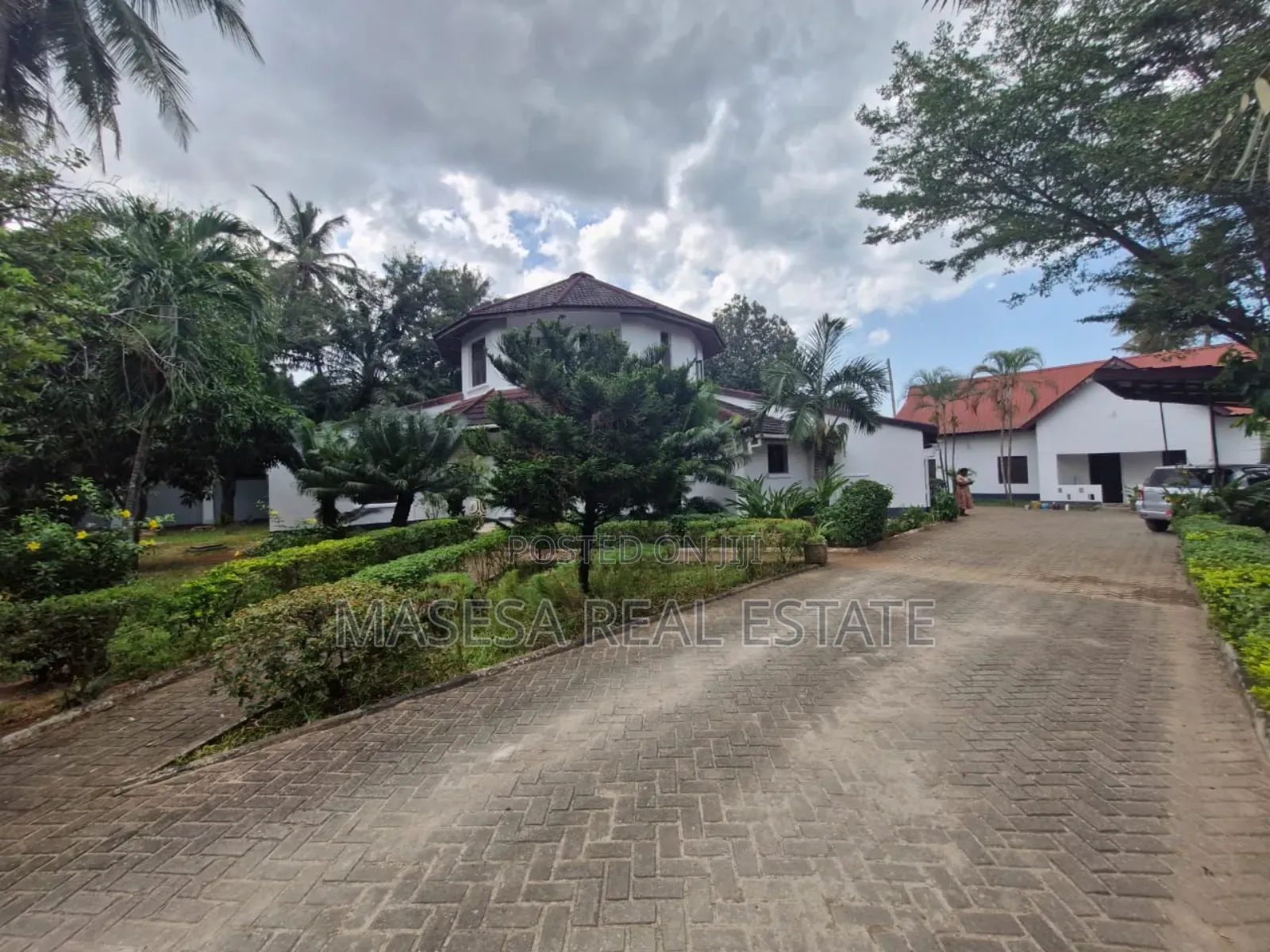 6bdrm House in Mikocheni for rent