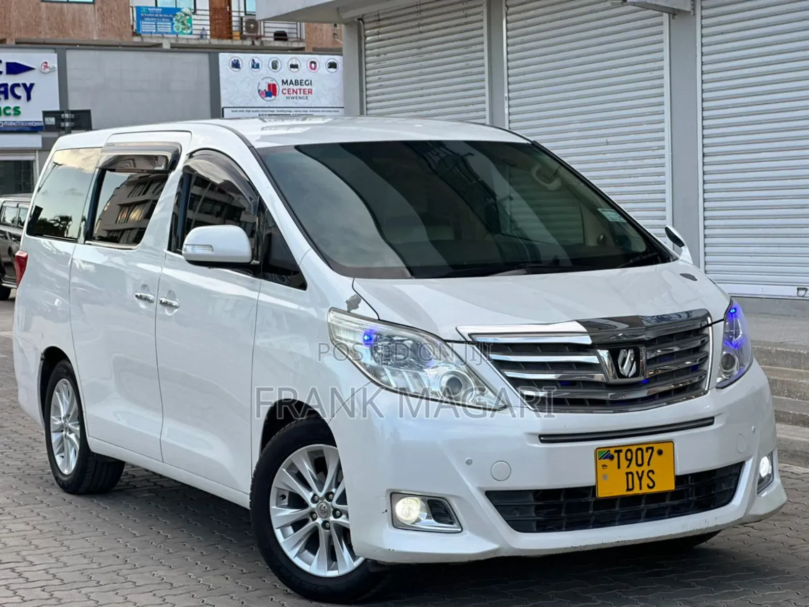 Toyota Alphard 2.4 Petrol FWD 2012 White