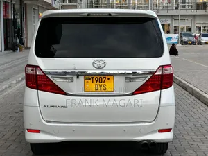 Toyota Alphard 2.4 Petrol FWD 2012 White