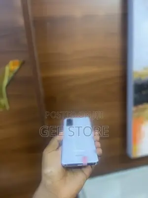 Samsung Galaxy S20 128 GB White