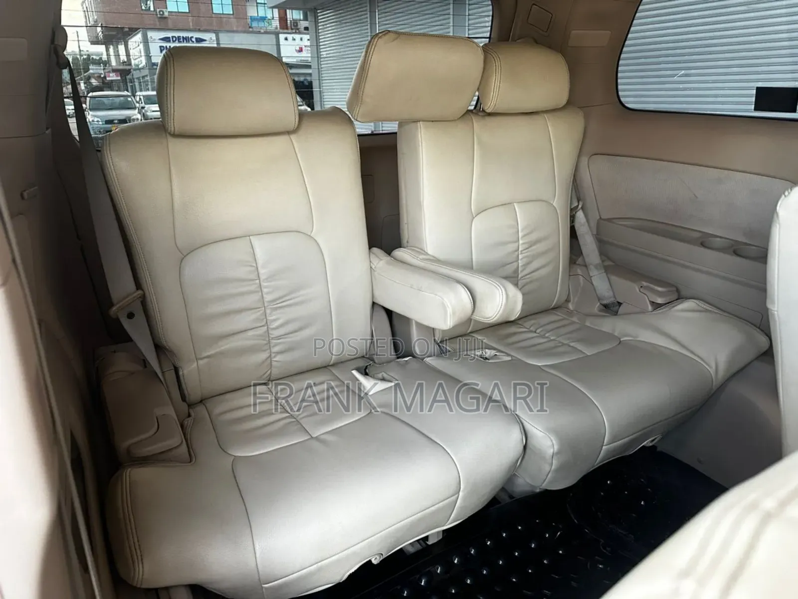 Toyota Alphard 2.4 Petrol FWD 2012 White