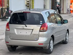 Toyota Corolla Spacio 2005 Gold