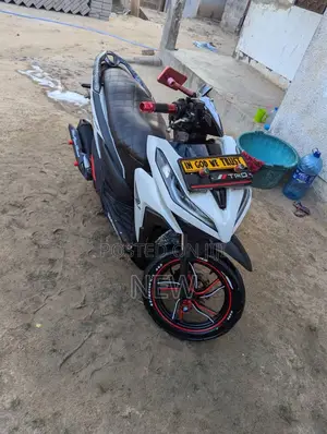 Honda 2023 White
