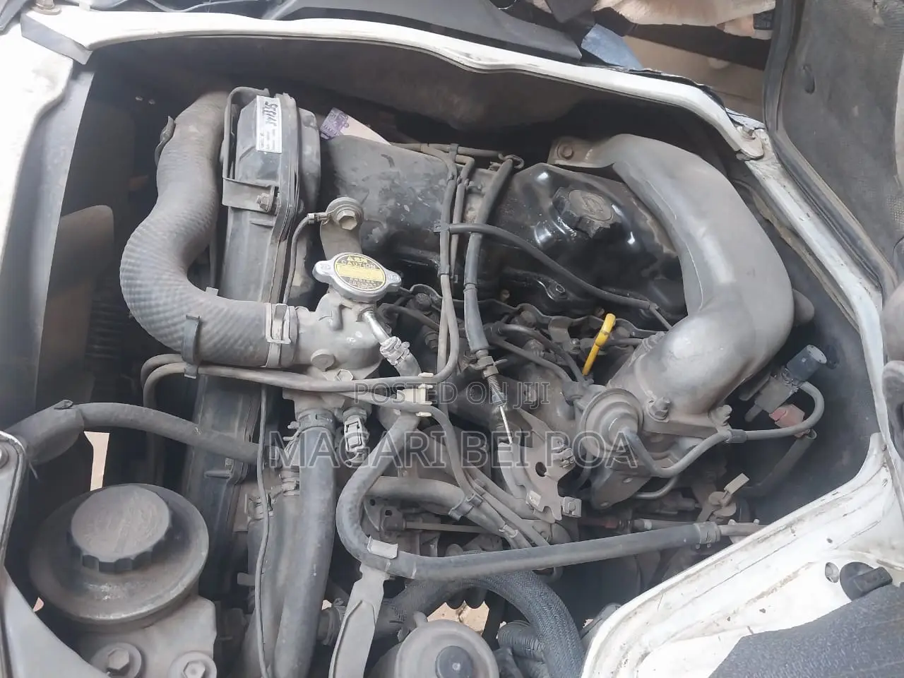Toyota HiAce 2005 White