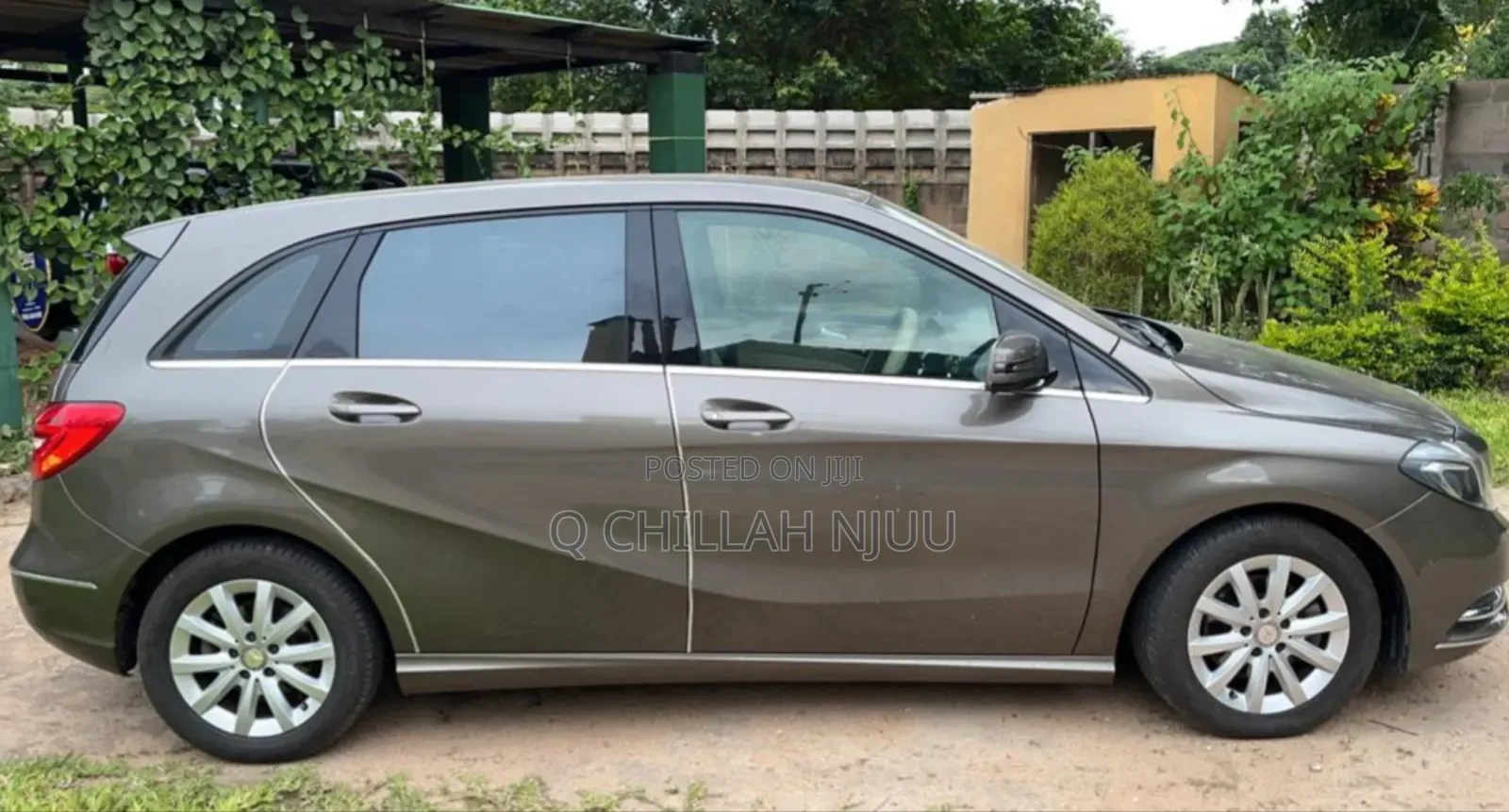 Mercedes-Benz B-Class 2010 Gray