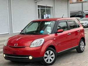 Mazda Verisa 2010 Red