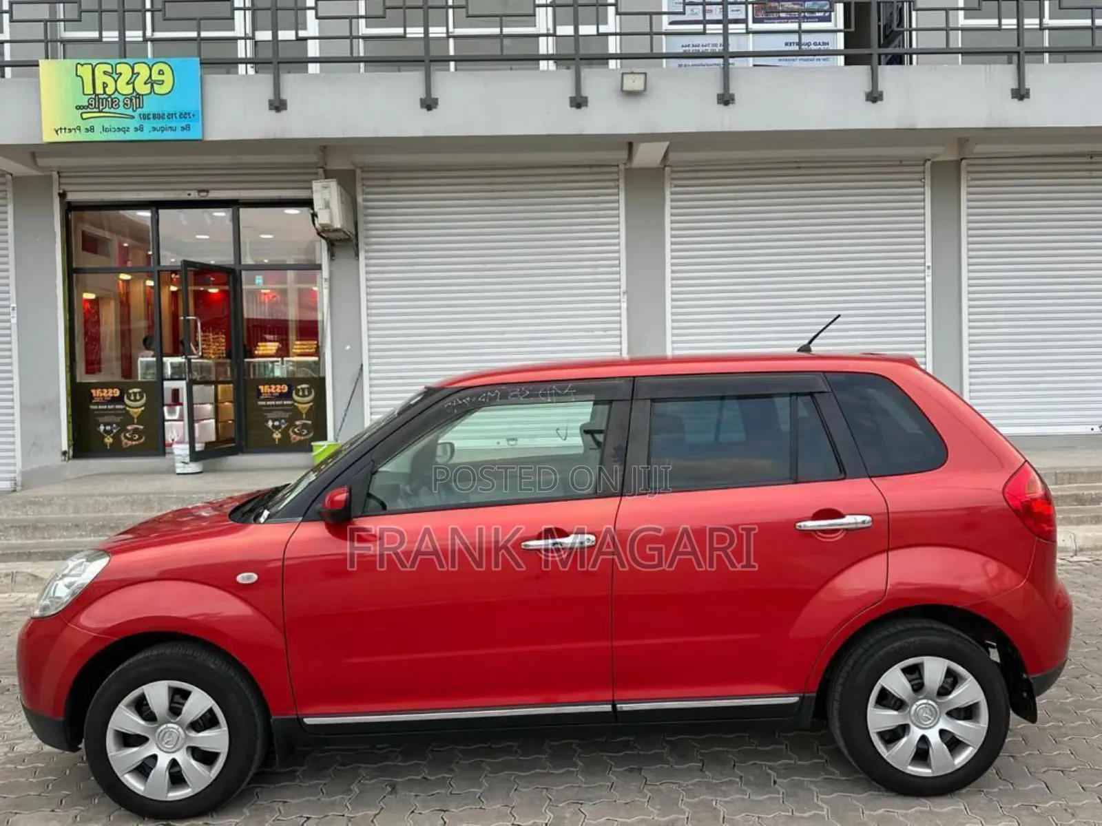 Mazda Verisa 2010 Red