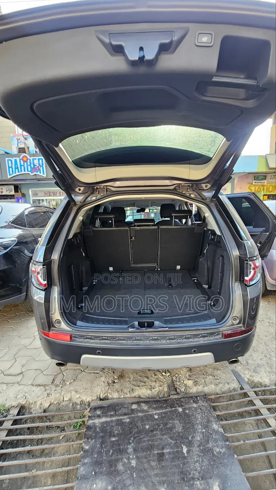 Land Rover Discovery 2016 Gray