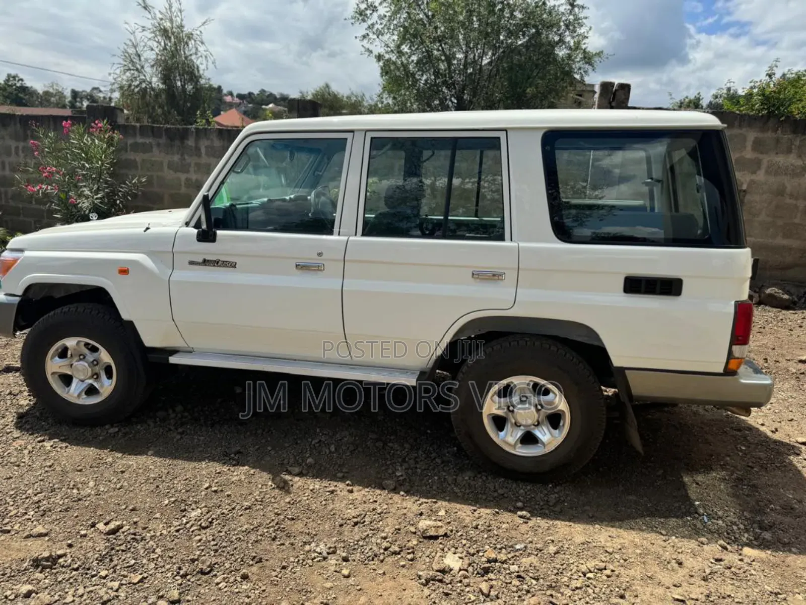 Toyota Land Cruiser 2014 Pearl
