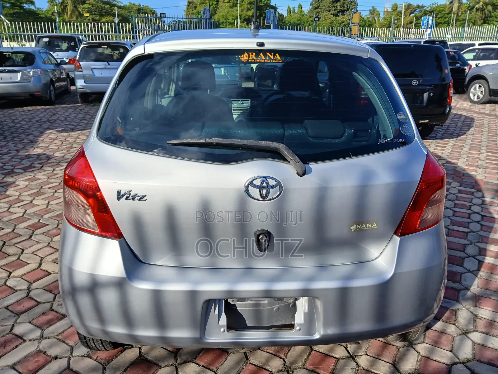 Toyota Vitz 2008 Silver