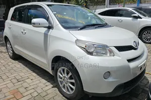 Toyota IST 2007 White
